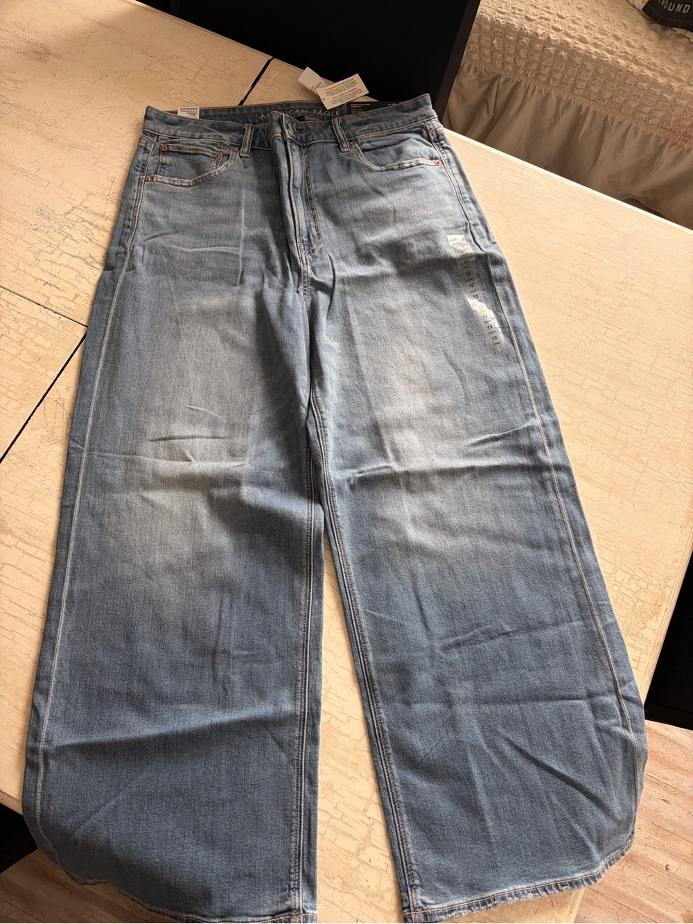 Light Blue Women’s Wide-Leg Jeans Dreamy Drape 12 short